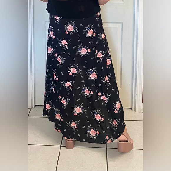 Women's Boho Floral Print Wrap Front Self Tie Knot Ruffle Hem Split Midi Skirt - Picture 7 of 12